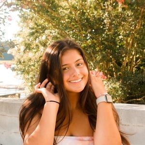 Meet your Posher, Lekha